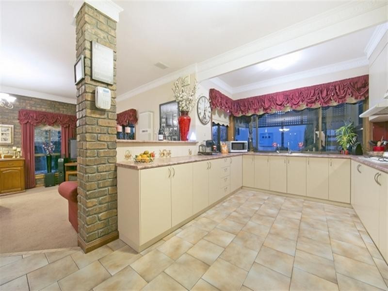 63 Thornton Drive, Greenwith SA 5125