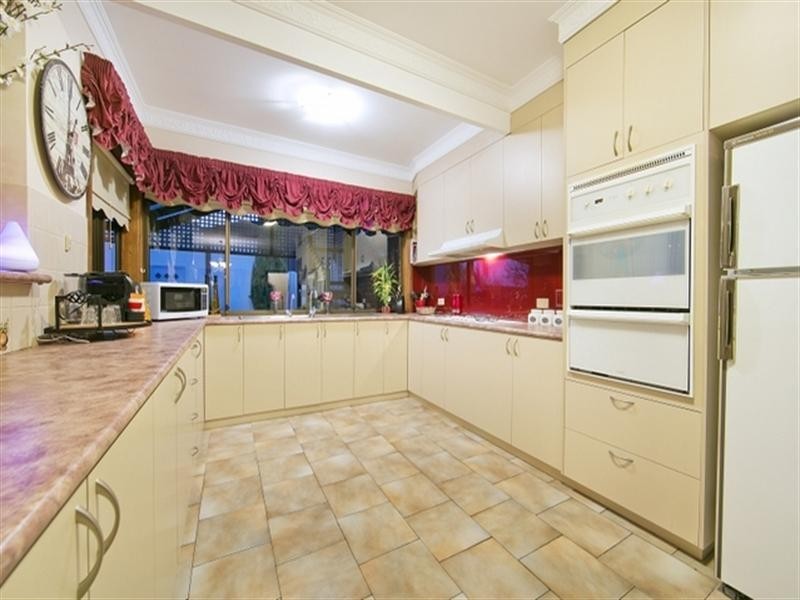 63 Thornton Drive, Greenwith SA 5125