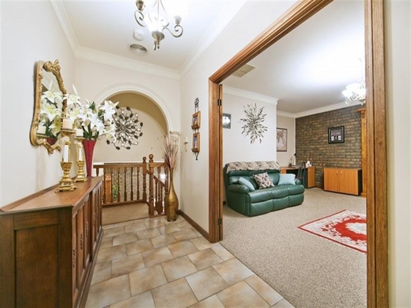 63 Thornton Drive, Greenwith SA 5125