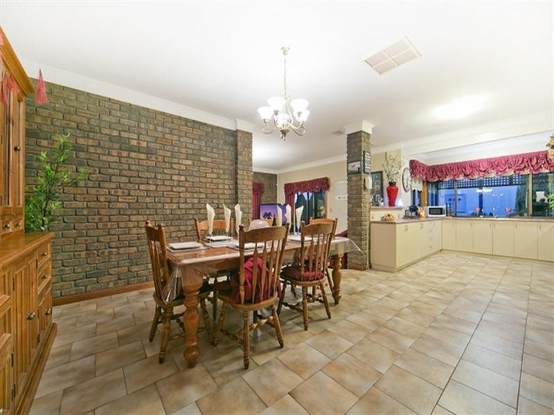 63 Thornton Drive, Greenwith SA 5125