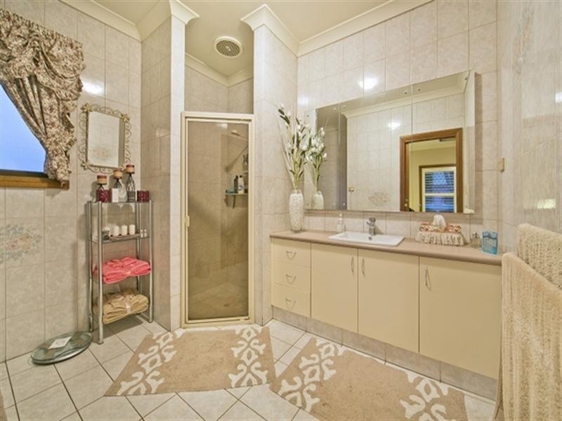 63 Thornton Drive, Greenwith SA 5125