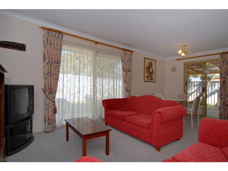 27/35 Winnacott Street, Willagee WA 6156