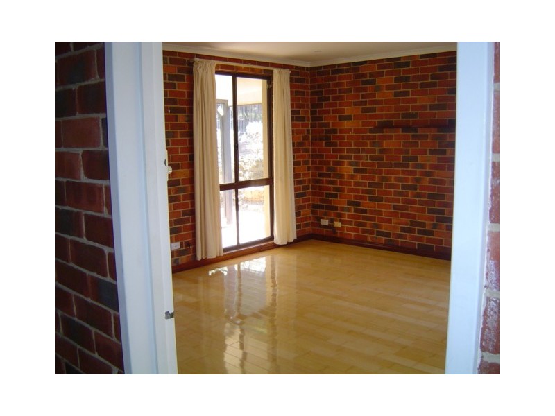 16 Barclay Road, Kardinya WA 6163