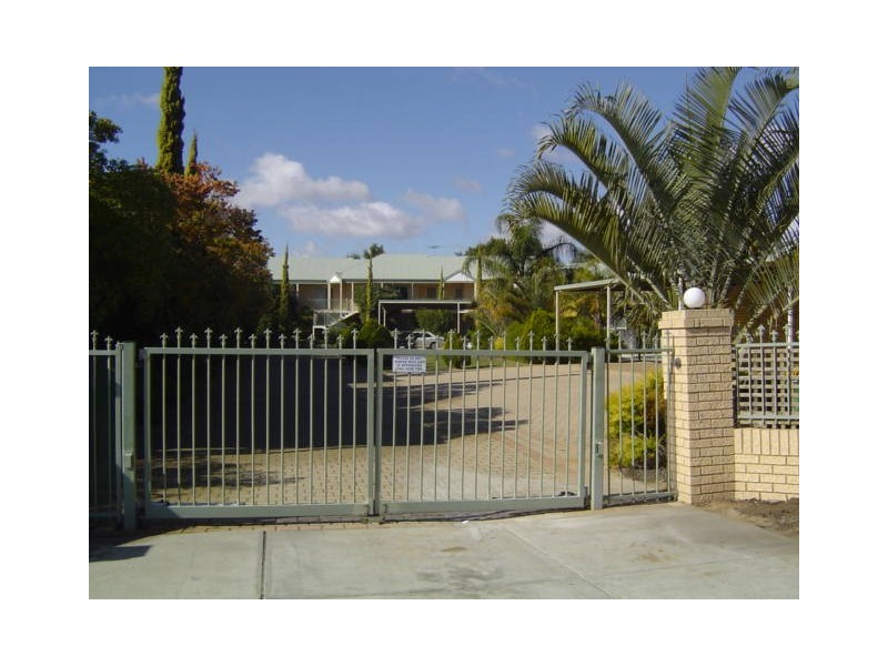 92 Gilbertson Road, Kardinya WA 6163