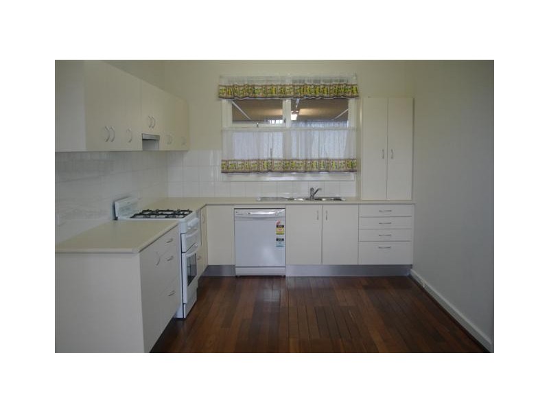 6 CAPLE Street, Willagee WA 6156