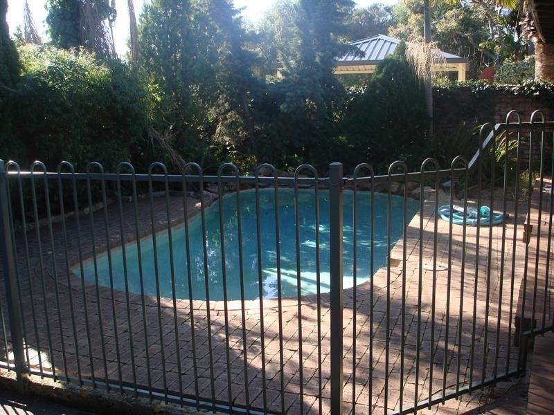 13 WINCHESTER Way, Leeming WA 6149