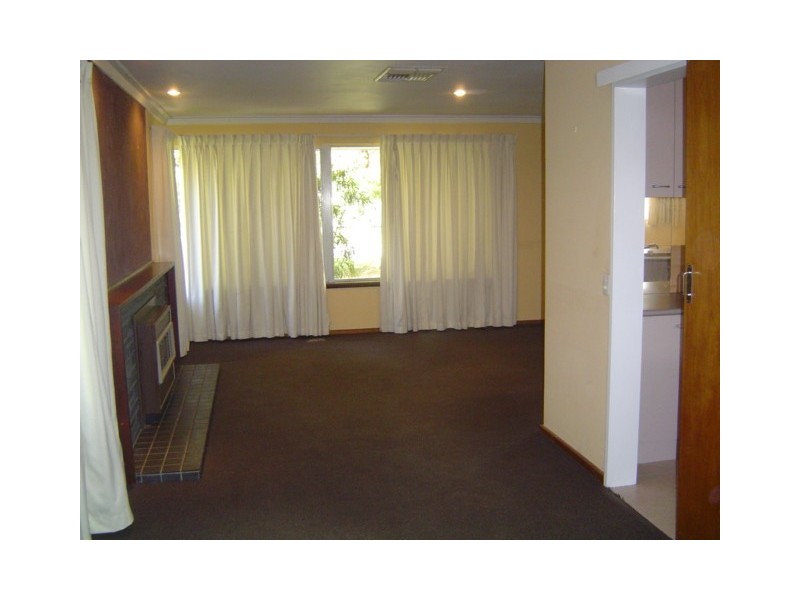 4 COPPERWAITE Road, Kardinya WA 6163