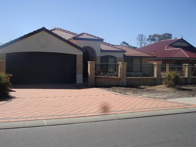 47 Thomas Street, South Lake WA 6164