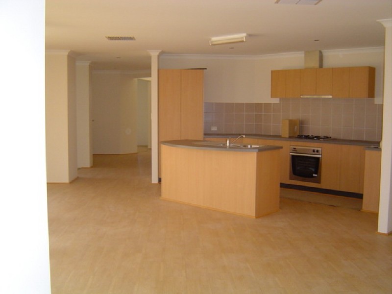 47 Thomas Street, South Lake WA 6164