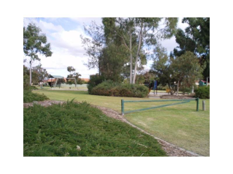 5 Carlhausen Close, Atwell WA 6164