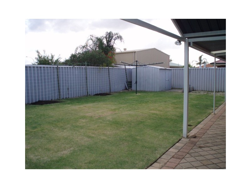 5 Carlhausen Close, Atwell WA 6164