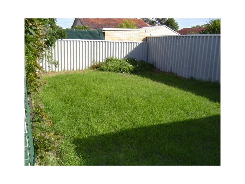 27B Perdita Way, Coolbellup WA 6163