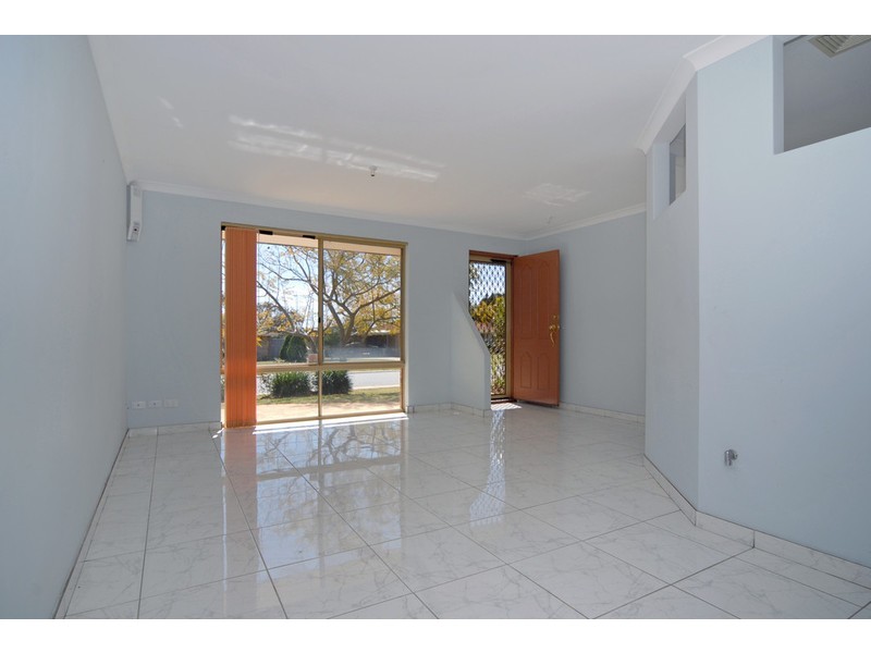 16 Bloodwood Ccle, South Lake WA 6164