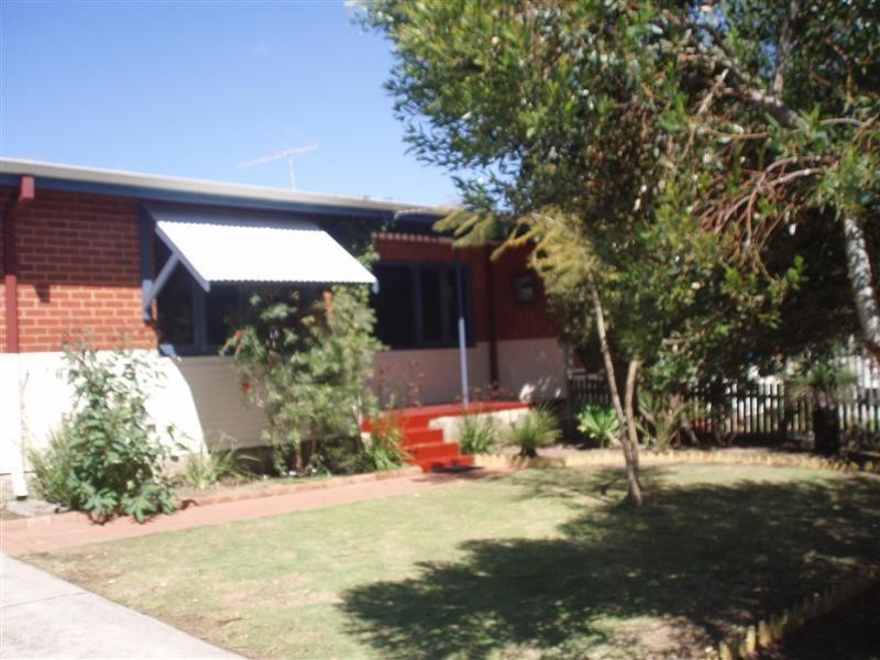 4A MENAS Place, Coolbellup WA 6163