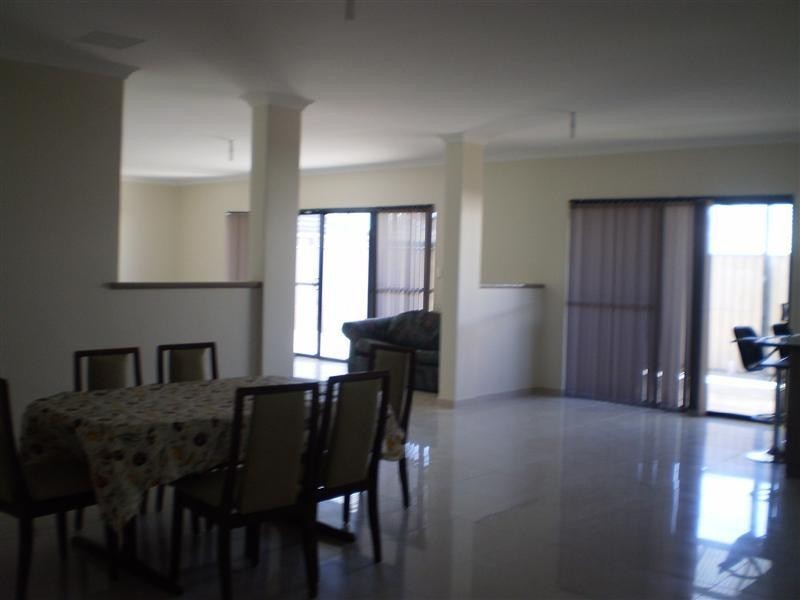 8 Weymouth Pass, Aubin Grove WA 6164