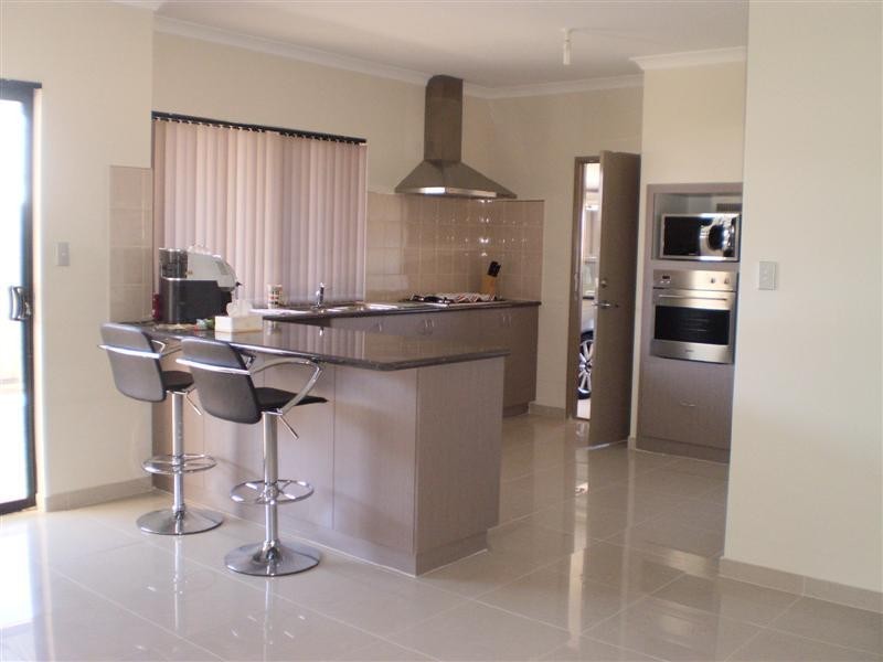 8 Weymouth Pass, Aubin Grove WA 6164