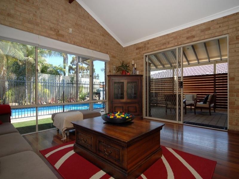 72 Riley Road, Kardinya WA 6163