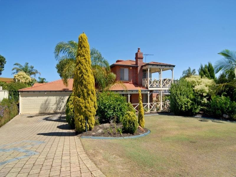 72 Riley Road, Kardinya WA 6163