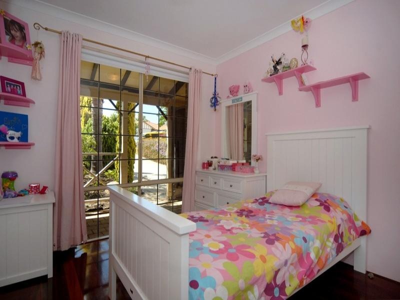 72 Riley Road, Kardinya WA 6163