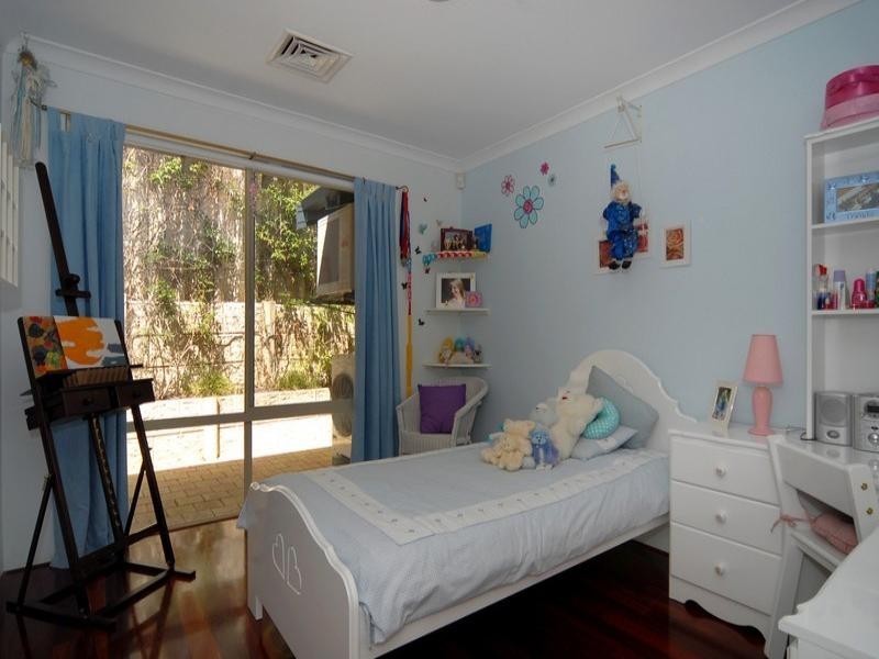 72 Riley Road, Kardinya WA 6163