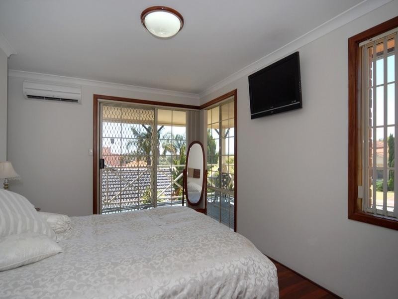 72 Riley Road, Kardinya WA 6163