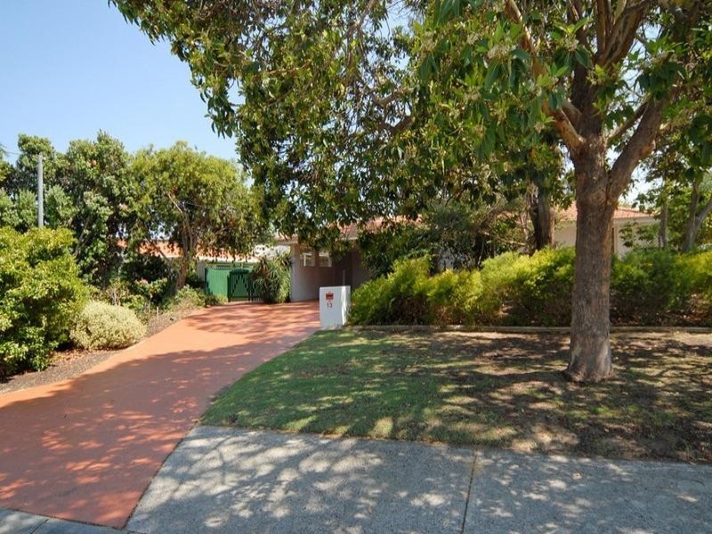 13 Ralston Road, Kardinya WA 6163