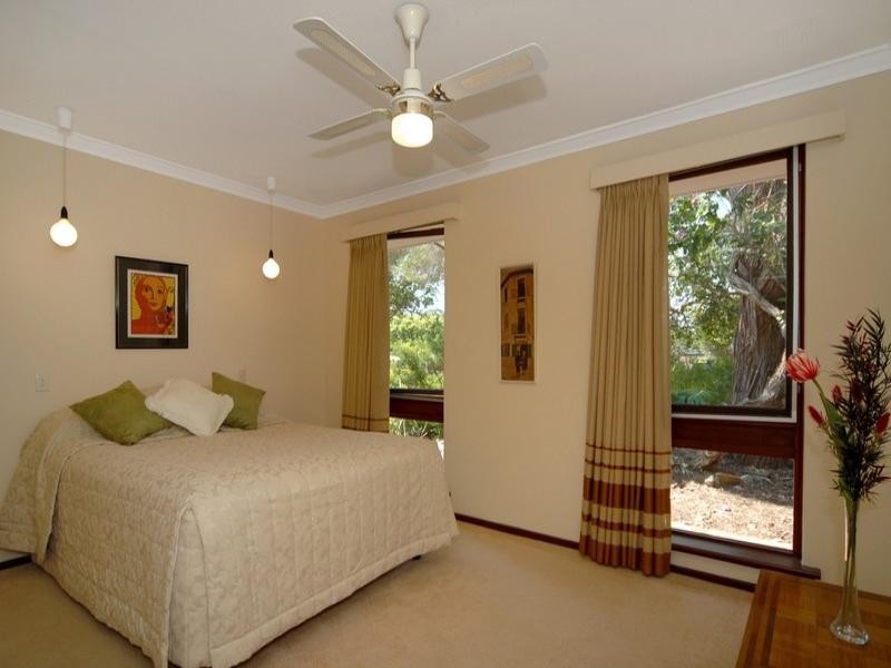 13 Ralston Road, Kardinya WA 6163