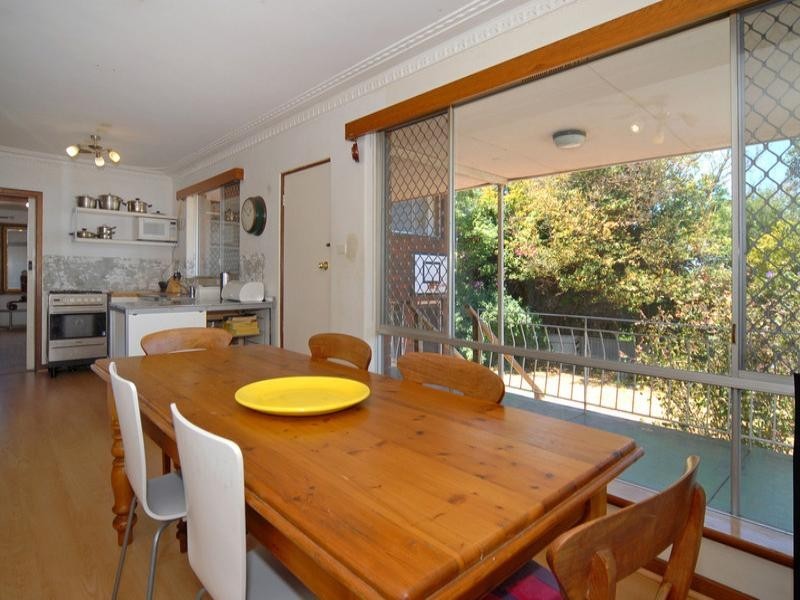 14 Cameron Way, Kardinya WA 6163