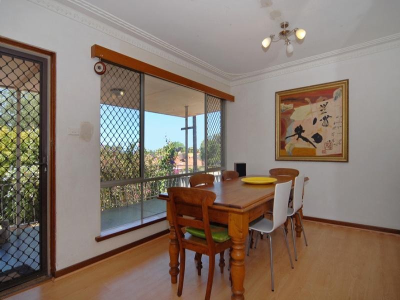 14 Cameron Way, Kardinya WA 6163