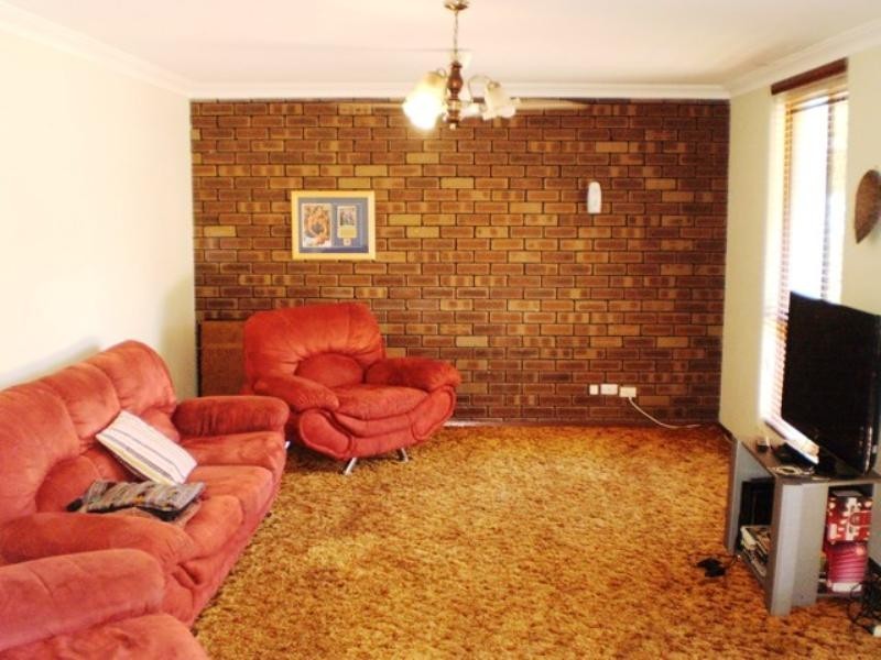 4 Colonial Drive, Bibra Lake WA 6163