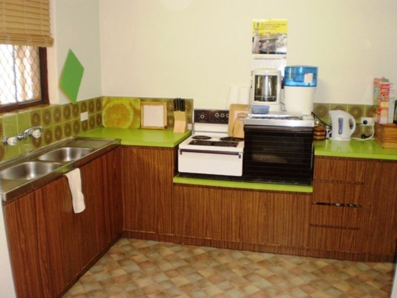 4 Colonial Drive, Bibra Lake WA 6163