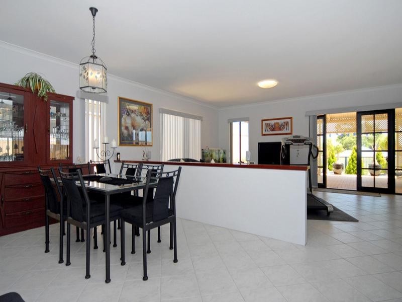 18 Antill Street, Willagee WA 6156