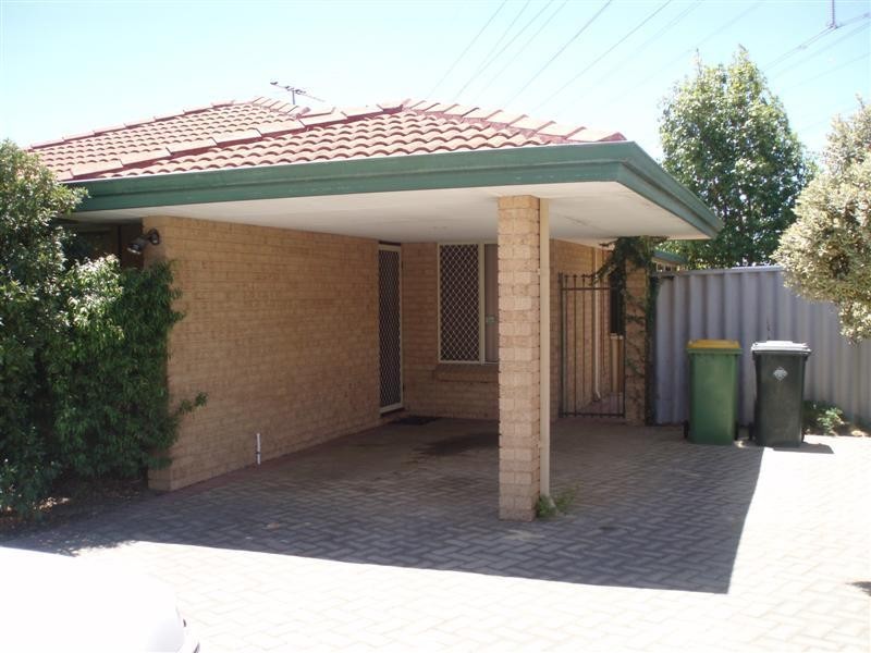 2/16 Rambutan Place, South Lake WA 6164