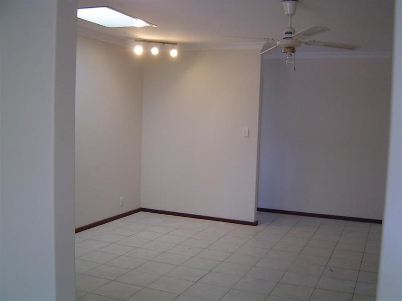 14 Dotterel Way, Yangebup WA 6164