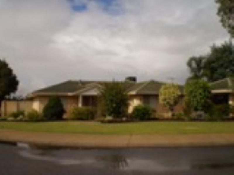 27 MCCRAE PASS, Canning Vale WA 6155