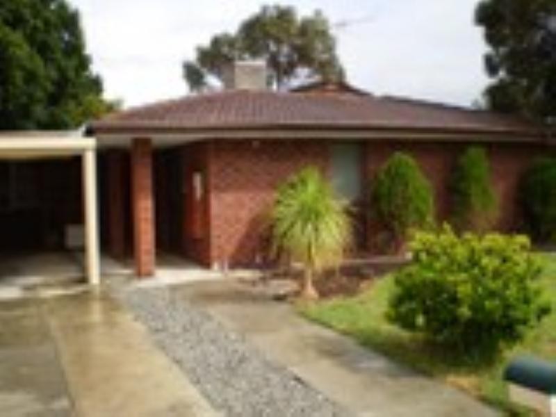 11 MYOLA Road, Kenwick WA 6107