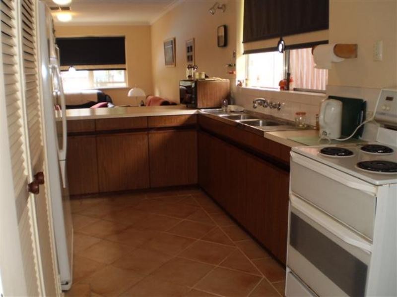 10 Walker Court, Kardinya WA 6163