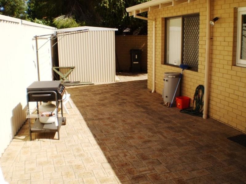 1/90 Gilbertson Road, Kardinya WA 6163