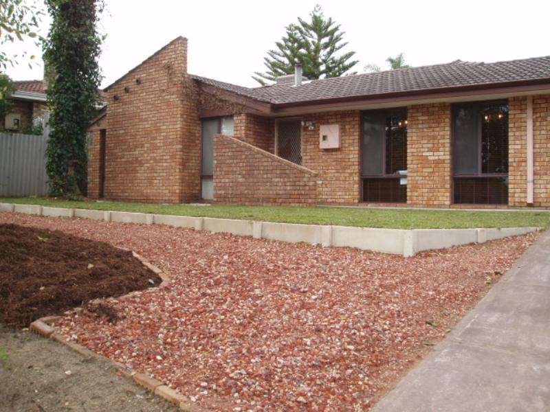 14 Anglesey Drive, Kardinya WA 6163