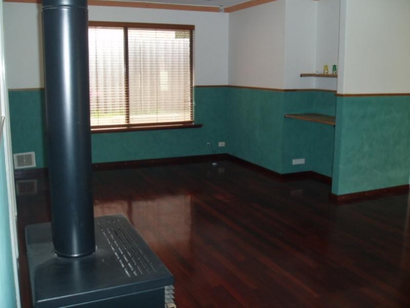 14 Anglesey Drive, Kardinya WA 6163