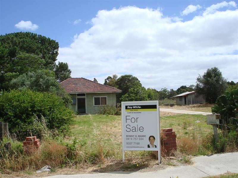 18 Muriel Court, Cockburn Central WA 6164