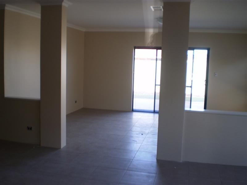 19 WHITTAKER Turn, Piara Waters WA 6112