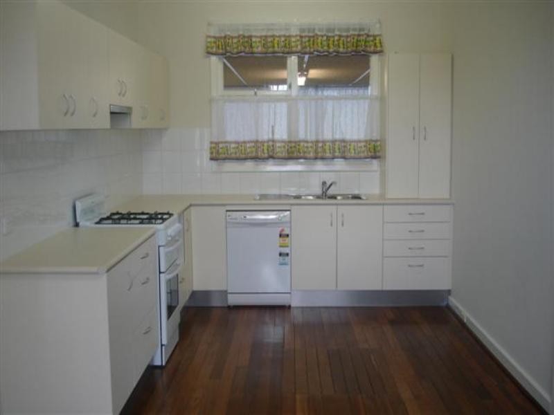 6 Caple Street, Willagee WA 6156