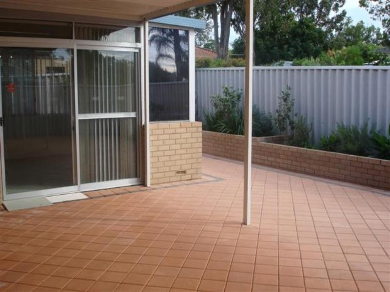 6 Caple Street, Willagee WA 6156