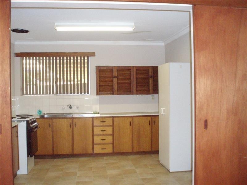 6 COPPERWAITE Road, Kardinya WA 6163