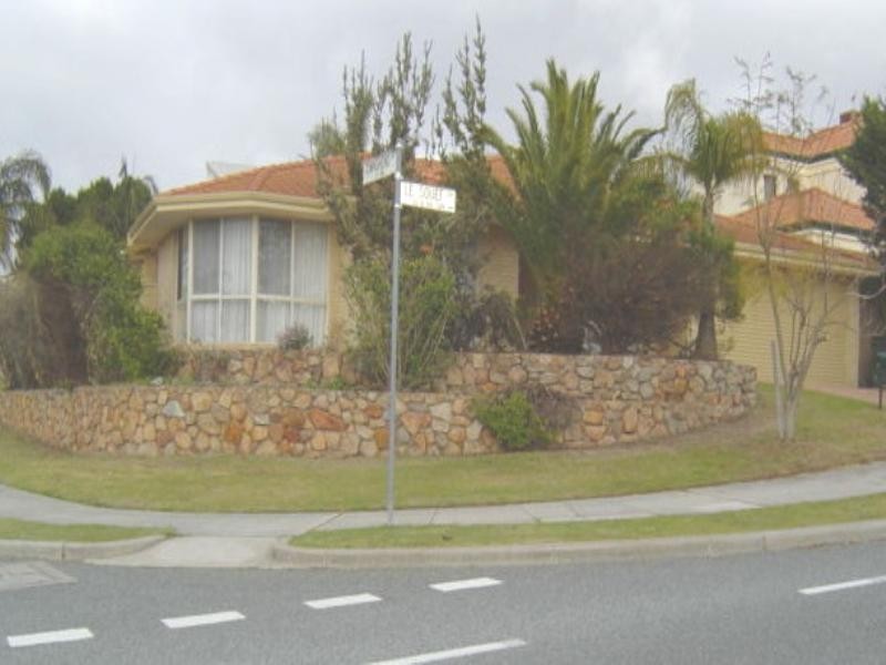 48 LE SOUEF Drive, Kardinya WA 6163