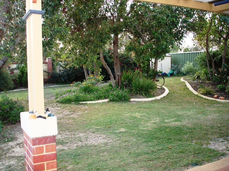 17 Blueridge Crest, Bibra Lake WA 6163