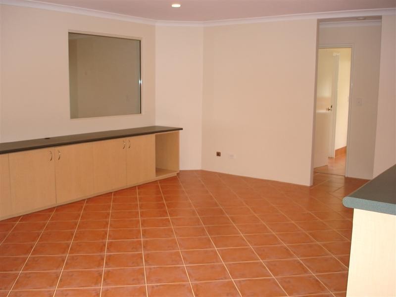 17 Blueridge Crest, Bibra Lake WA 6163
