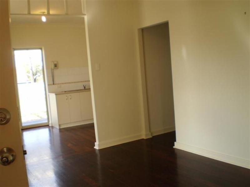 27 Cordelia Avenue, Coolbellup WA 6163