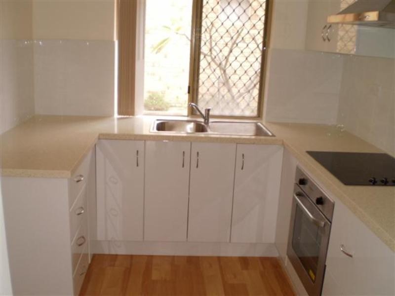 18/11 Petterson Avenue, Samson WA 6163